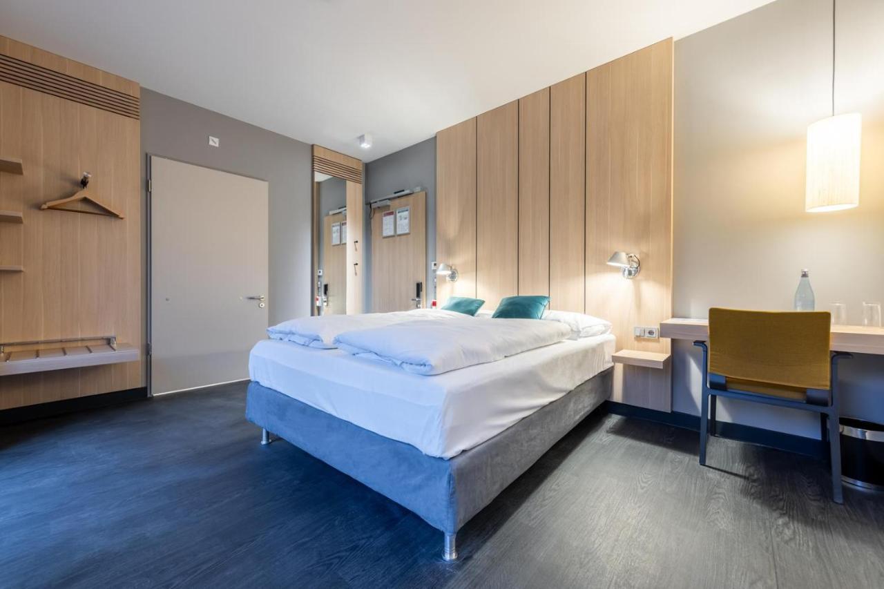 Serways Hotel Hoesel Ratingen Eksteriør bilde